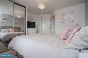Bedroom- click for photo gallery